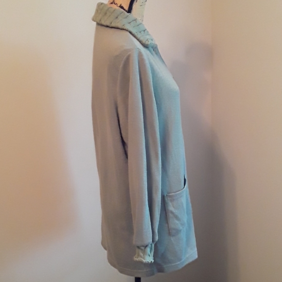 Sweater - Picture 2 of 6